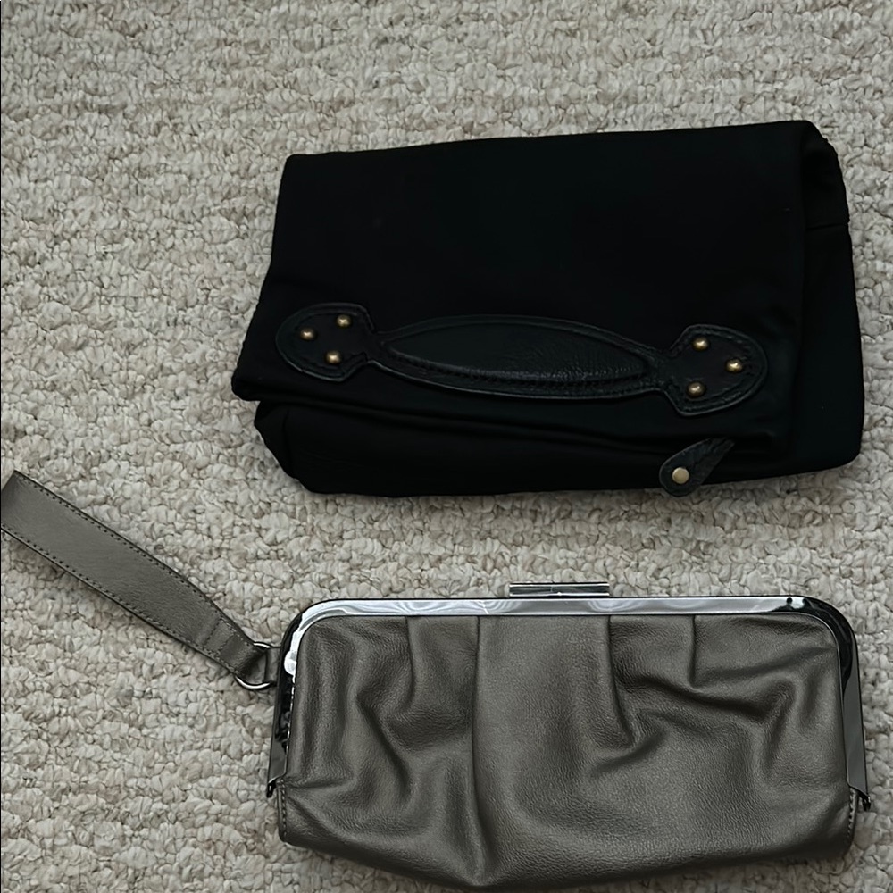 Black and bronze metallic Women's Clutch Set